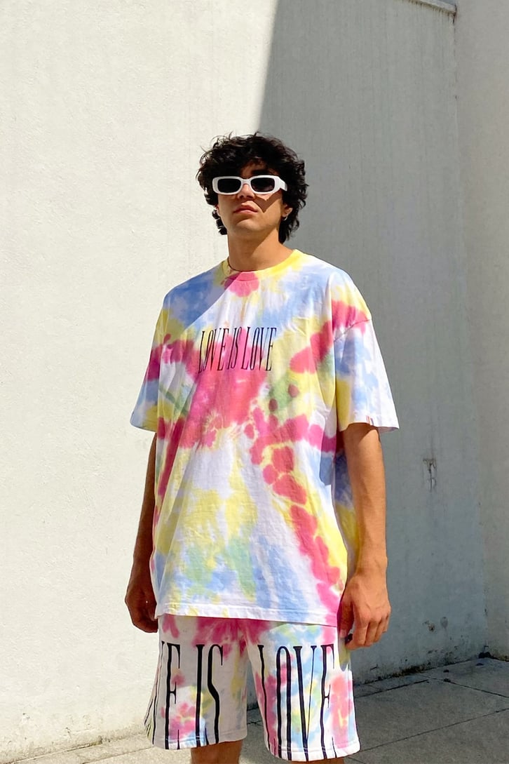 Love is Love Batik Desen Coloful Oversize Tshirt