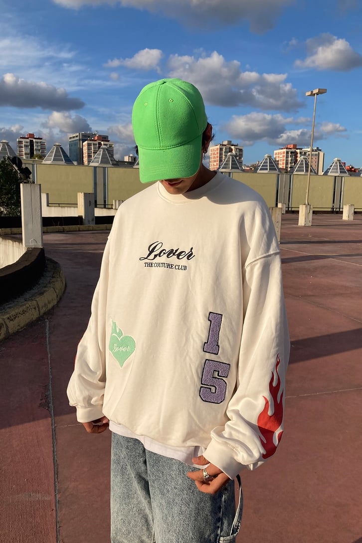 LOVER BASKILI OVERSIZE SWEATSHIRT