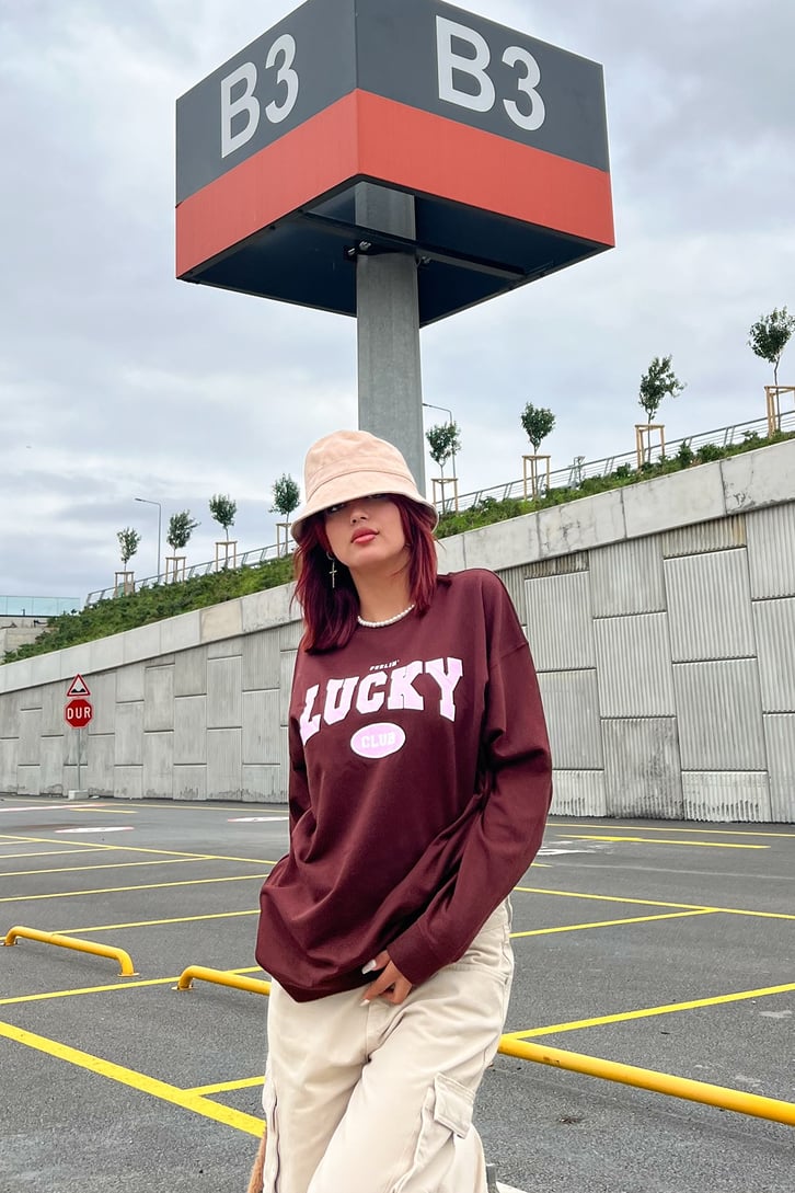 Lucky Baskılı Bordo Oversize Sweatrshirt