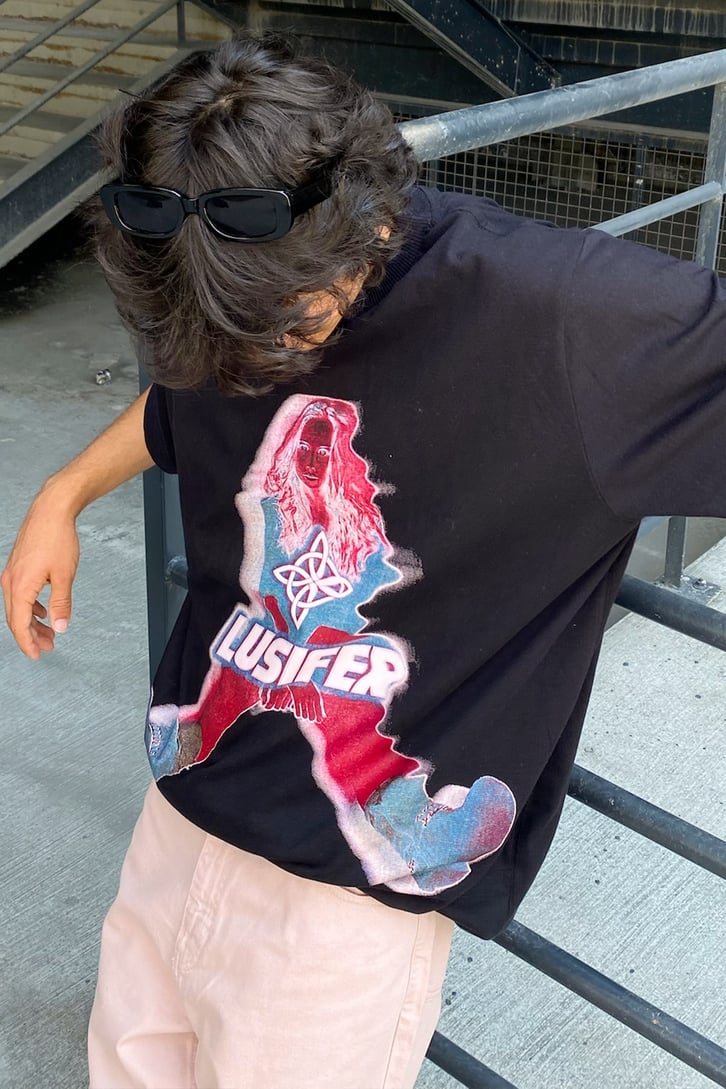 Lusifer Baskılı Siyah Oversize Tshirt