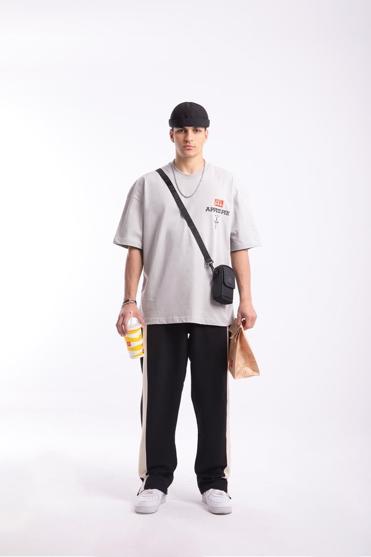 M Apple Baskılı Oversize Tshirt