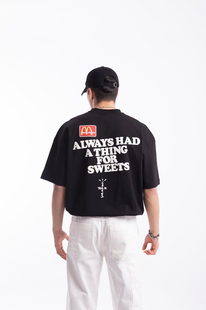 M Apple Baskılı Oversize Tshirt