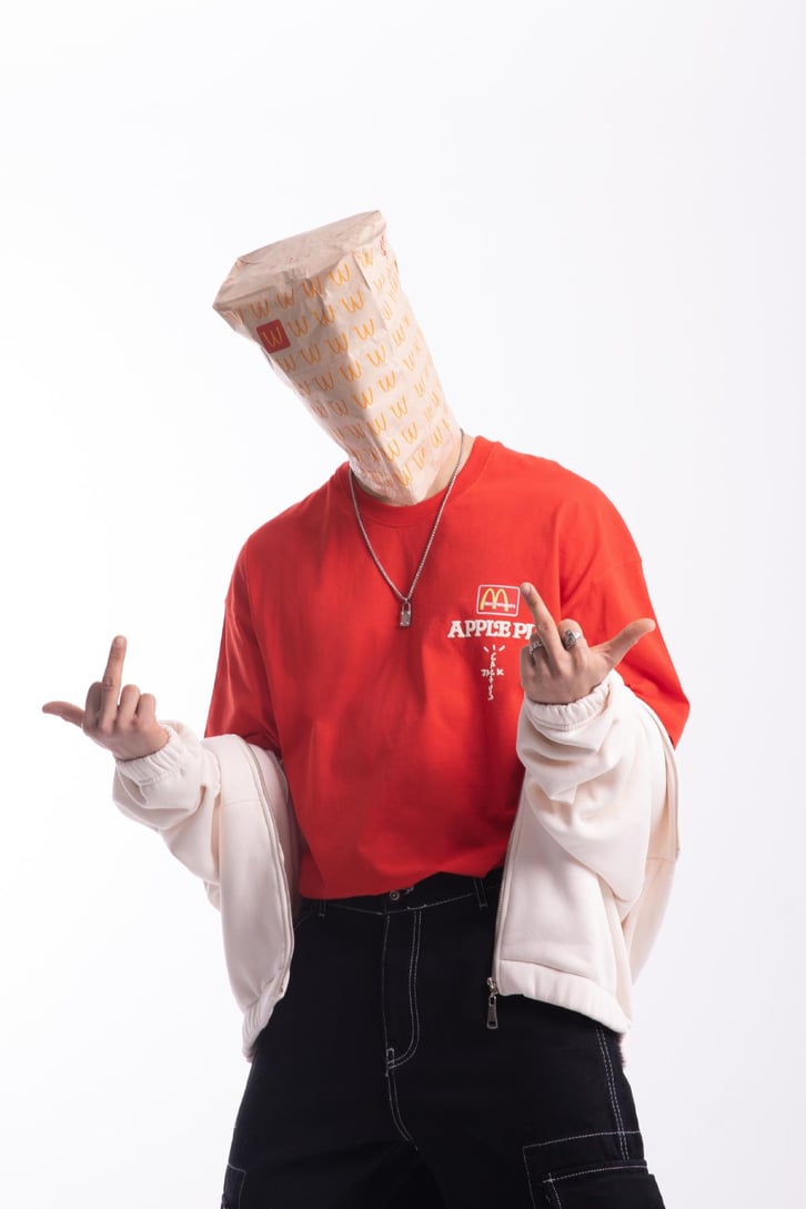 M Apple Baskılı Oversize Tshirt