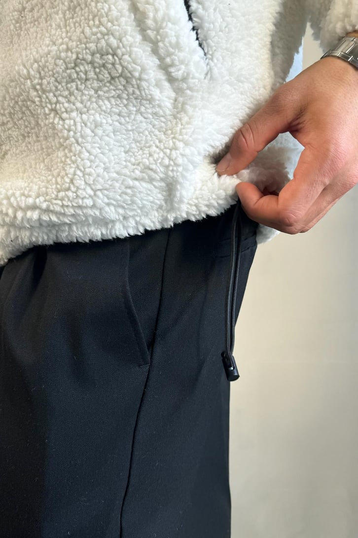 M Nakışlı Ekru Oversize Peluş Ceket