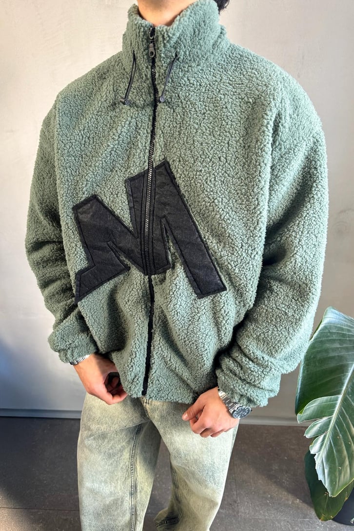 M Nakışlı Yeşil Oversize Peluş Ceket