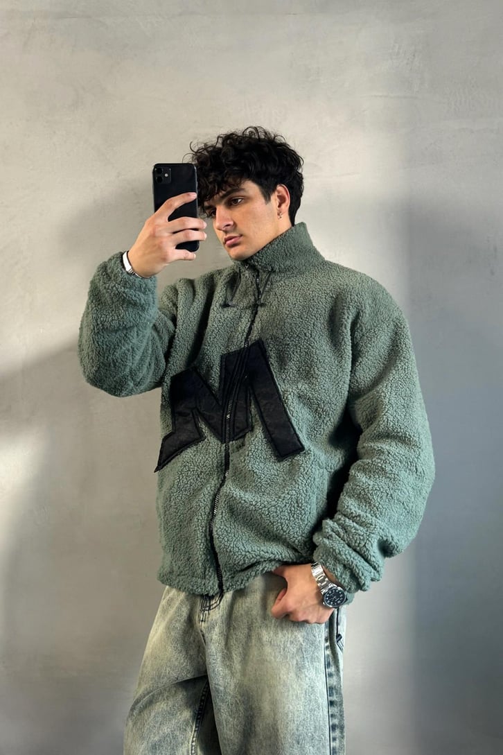 M Nakışlı Yeşil Oversize Peluş Ceket
