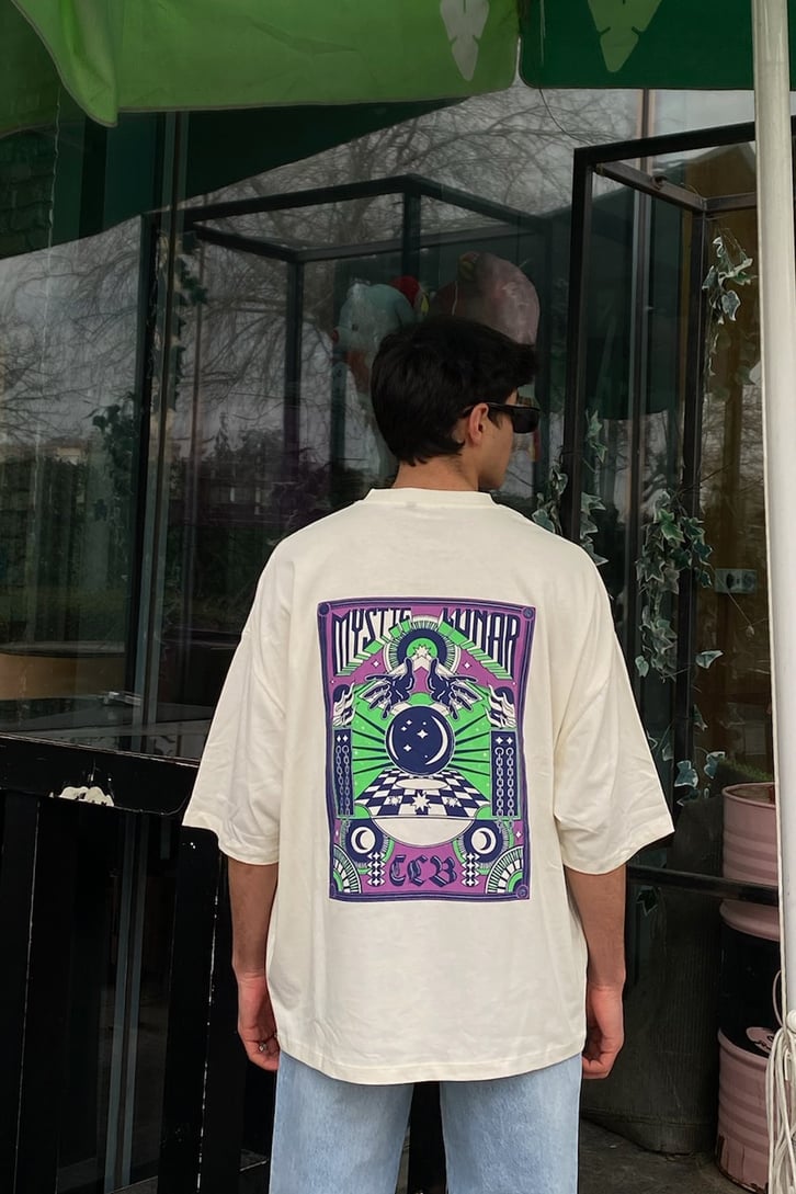 Magic Club Back Printed Oversize Tshirt