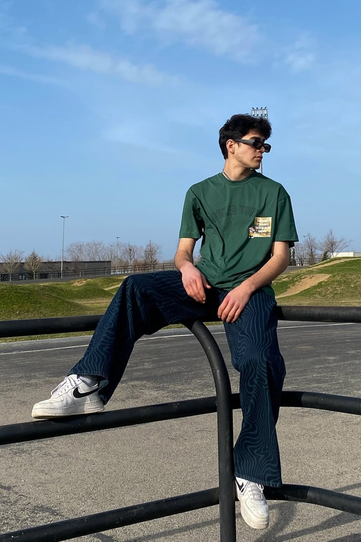 Magic Mushrooms Oversize Dark Green Tshirt