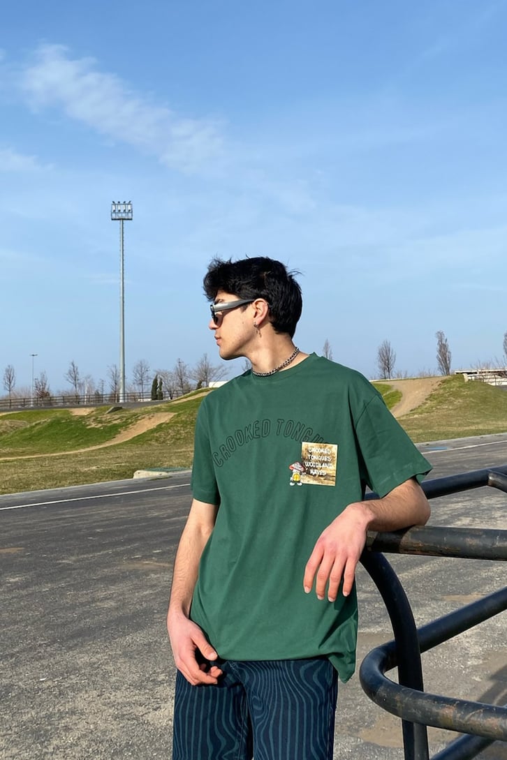 Magic Mushrooms Oversize Dark Green Tshirt