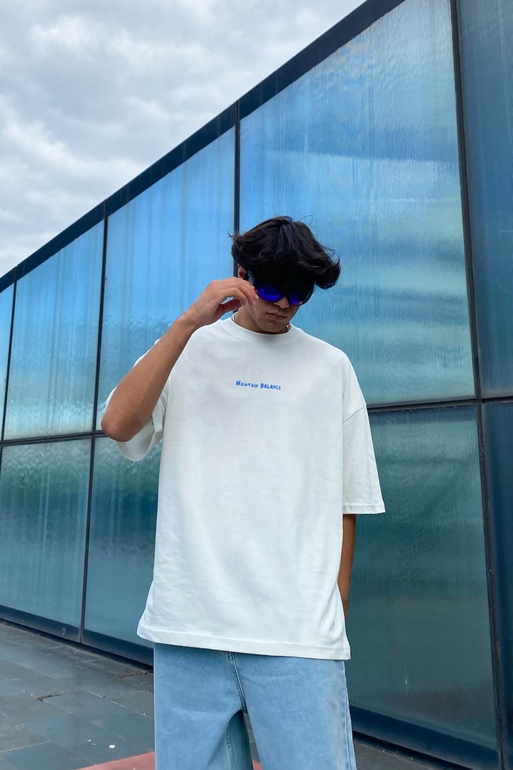 Maintain Balance Baskılı Ekru Oversize Tshirt