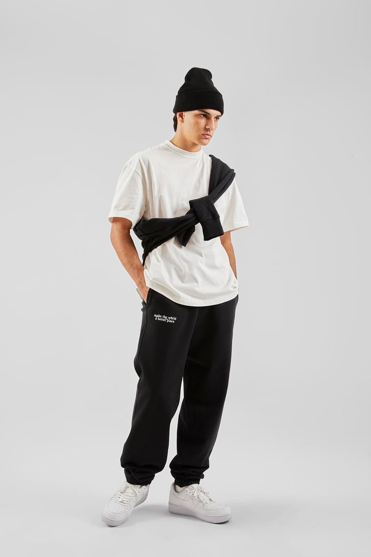 Make The World Baskılı Siyah Jogger Eşofman Altı