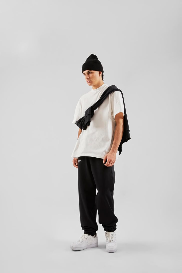 Make The World Baskılı Siyah Jogger Eşofman Altı