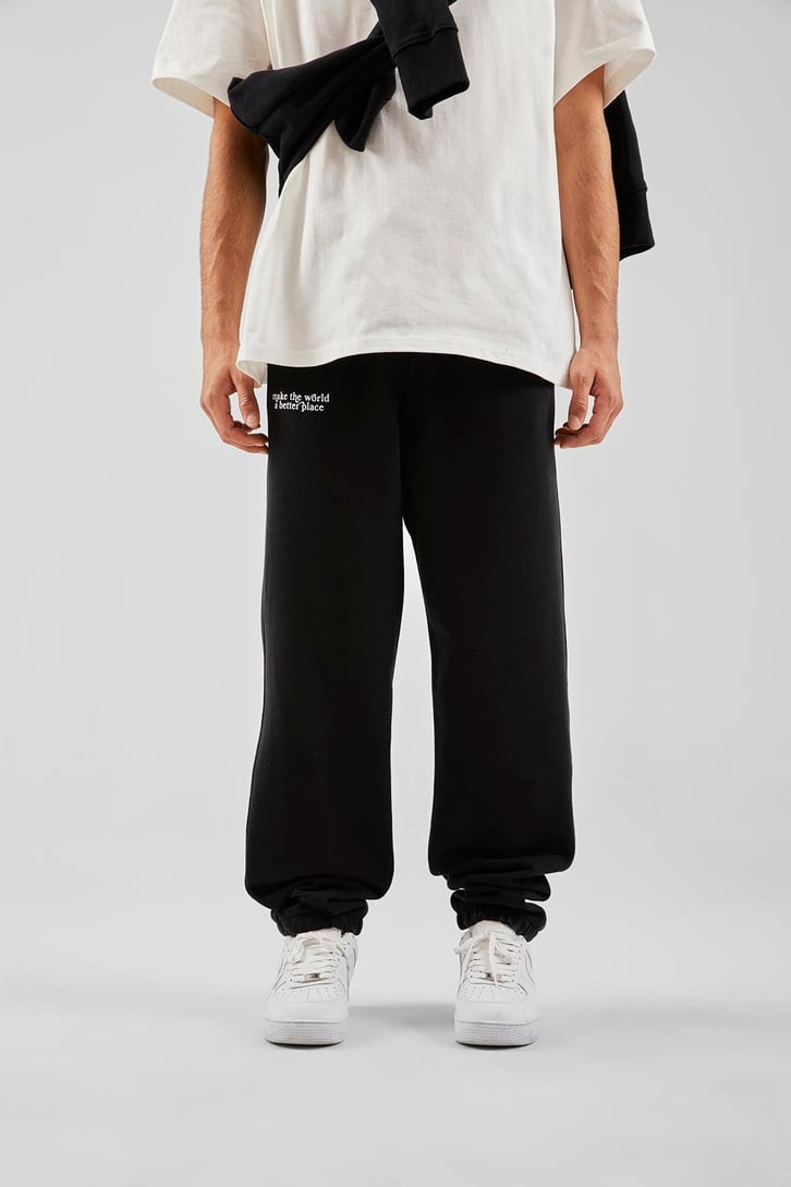 Make The World Baskılı Siyah Jogger Eşofman Altı