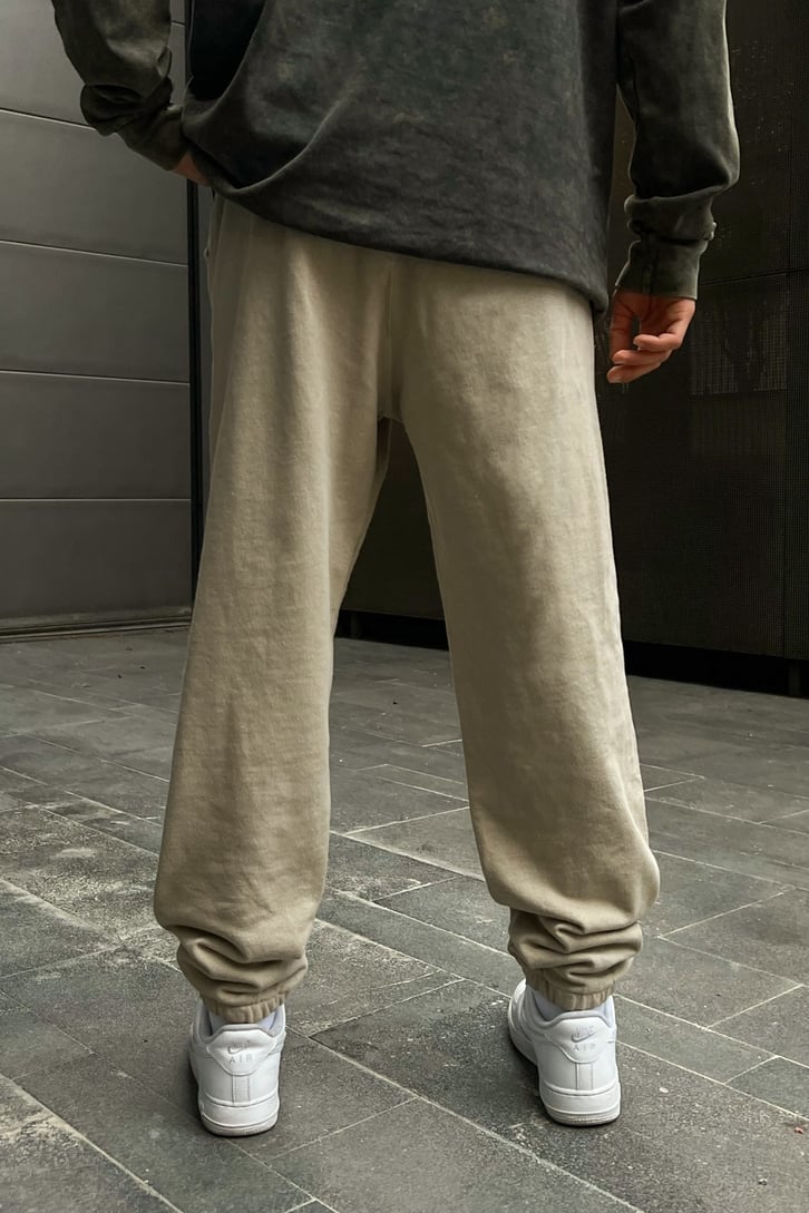 Make The World Nakışlı Bej Jogger Eşofman Altı