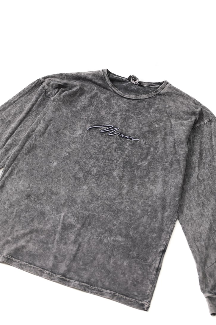 Man Nakışlı Acid Wash Uzun Kollu Tshirt
