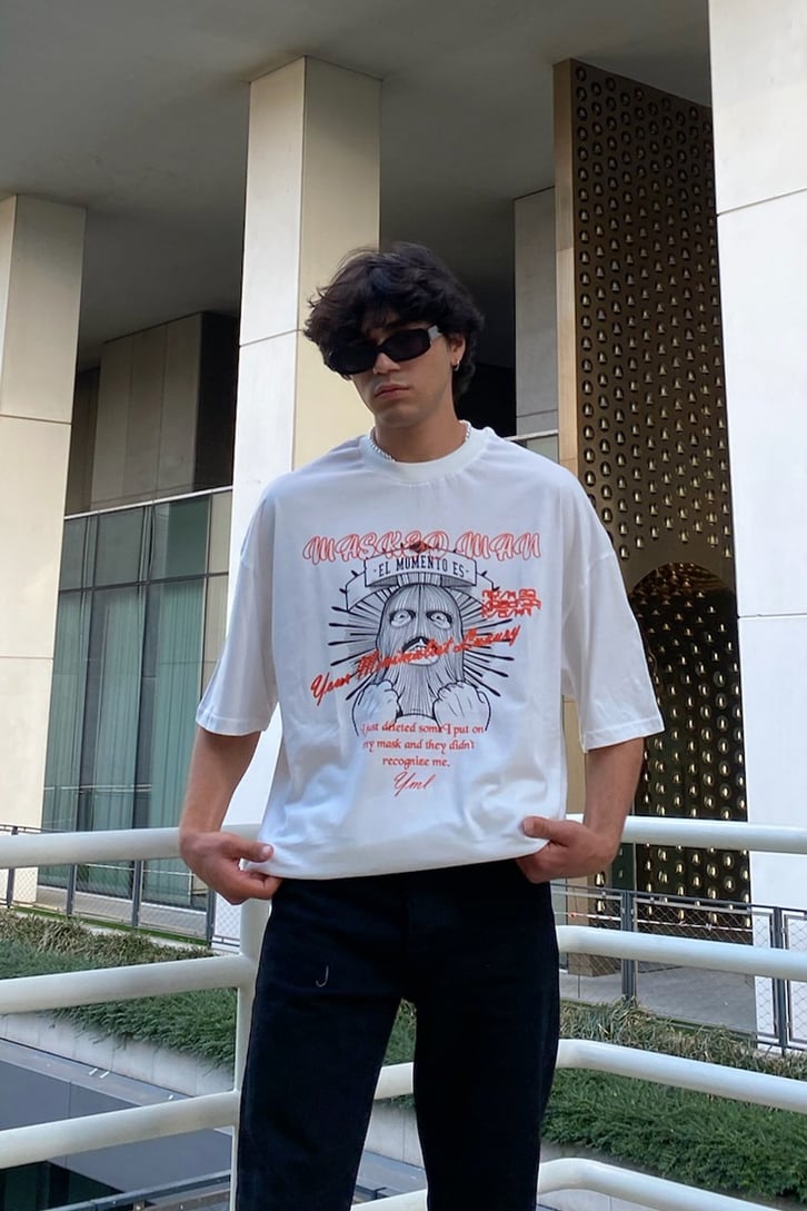 Masked Man Baskılı Oversize Tshirt