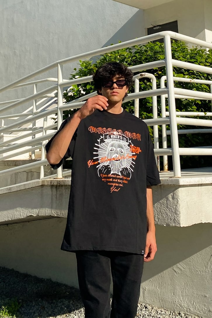 Masked Man Baskılı Oversize Tshirt