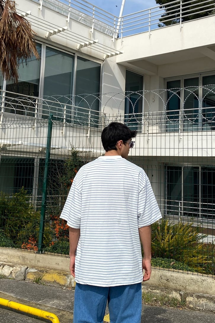 Mavi Beyaz Çizgili Oversize Tshirt