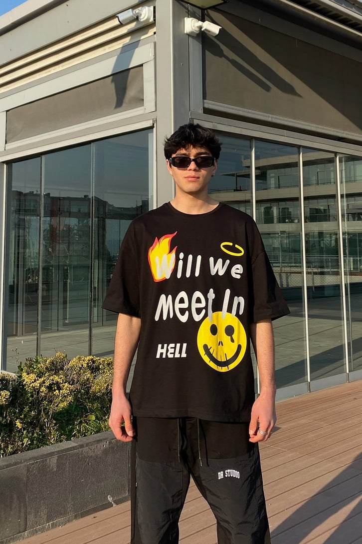 Meet in Hell Oversize Printed Siyah Tshirt