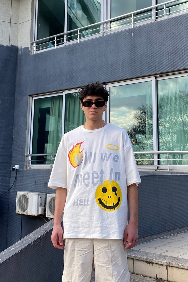 Meet in Hell Oversize Printed Tshirt