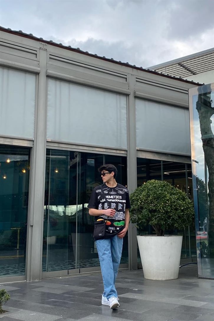 Memetics Printed Oversize Black Tişört