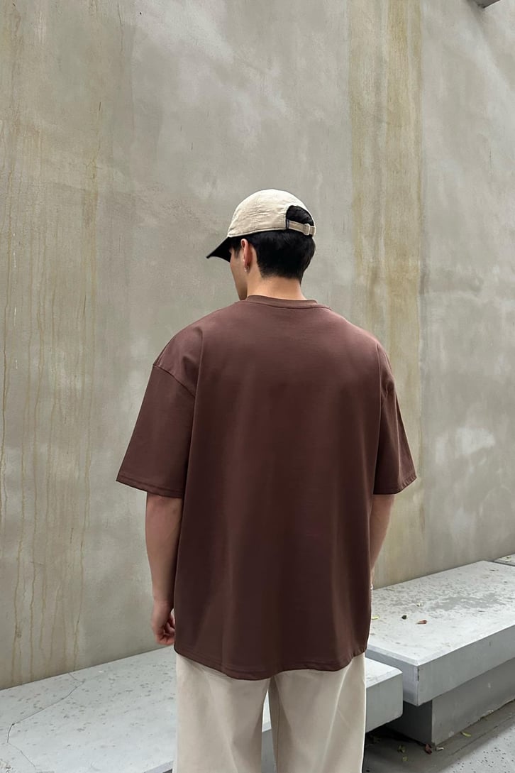 Memphis Baskılı Kahverengi Oversize Tişört