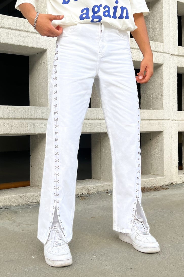 Metal Detaylı Ekru Regular Fit Jean
