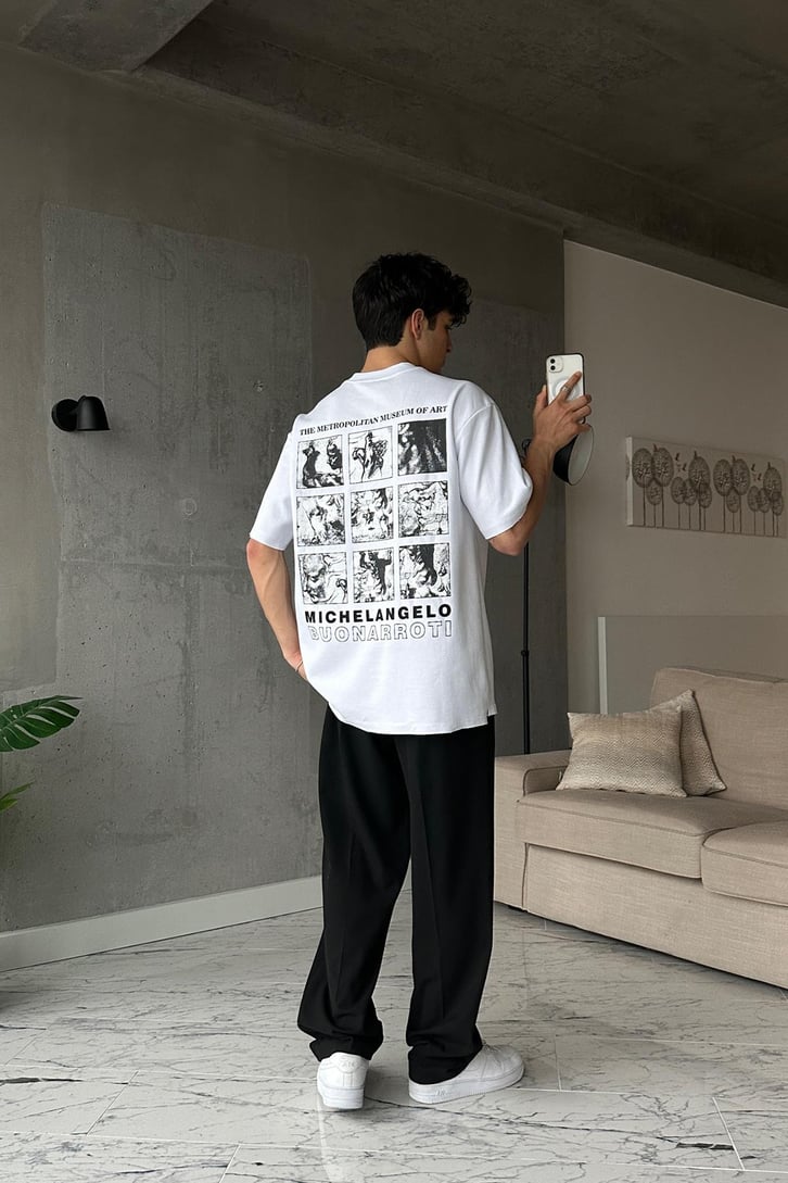 Metropolitan Baskılı Beyaz Oversize Tişört