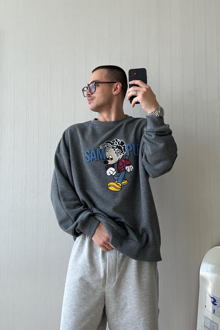 Miki Mouse Nakışlı Gri Oversize Sweatshirt