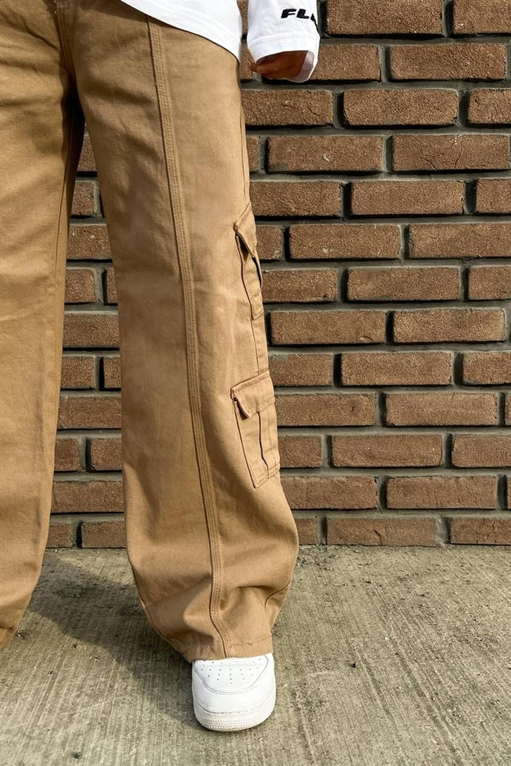 Mini Cep Detay Sütlü Kahve Baggy Pantolon