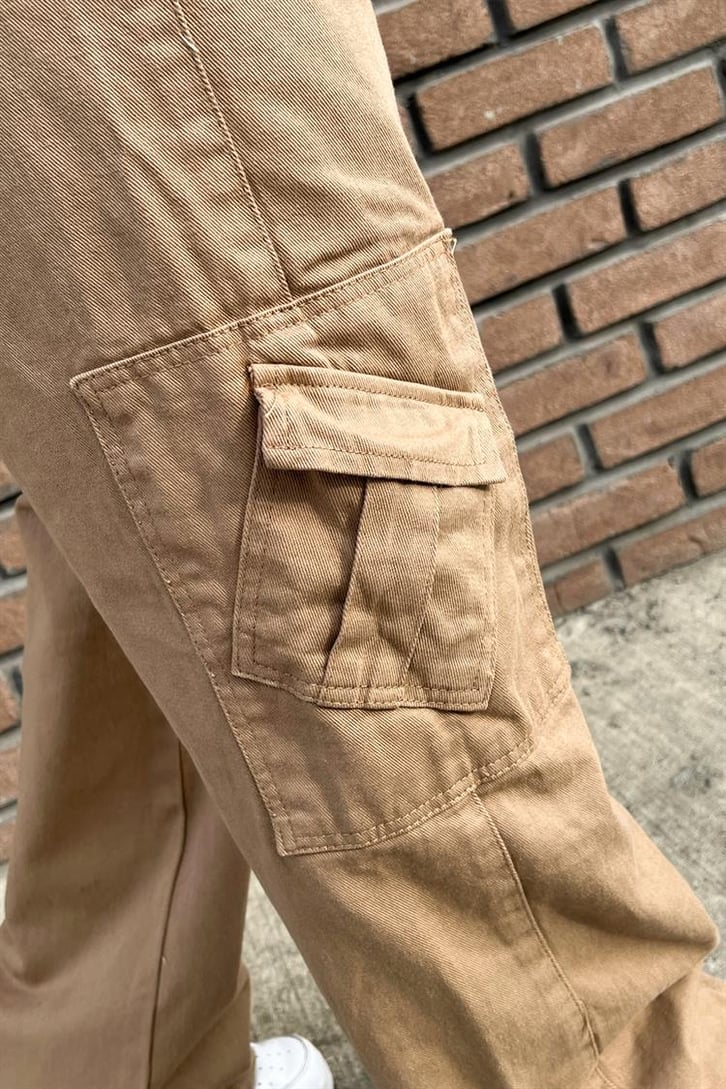 Mini Cep Detay Sütlü Kahve Baggy Pantolon