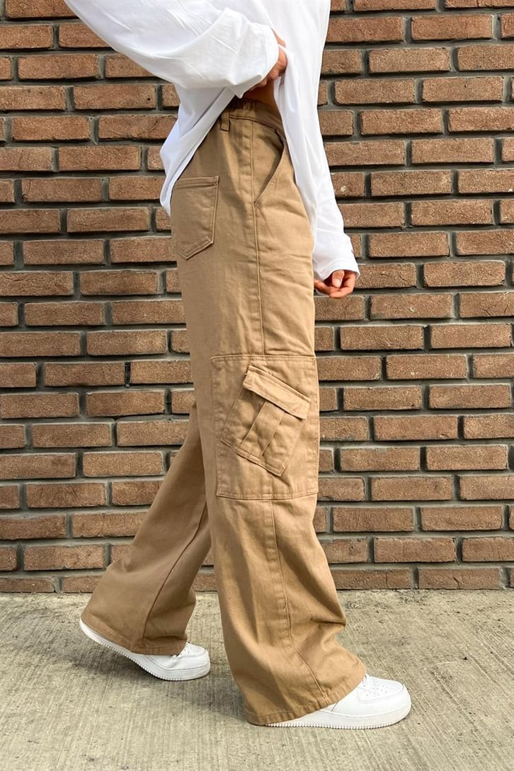 Mini Cep Detay Sütlü Kahve Baggy Pantolon