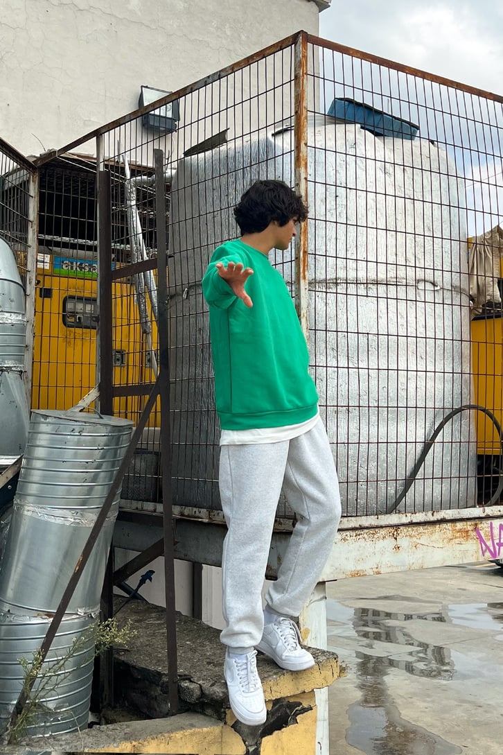 Mini Chest Logo Oversize Sweatshirt