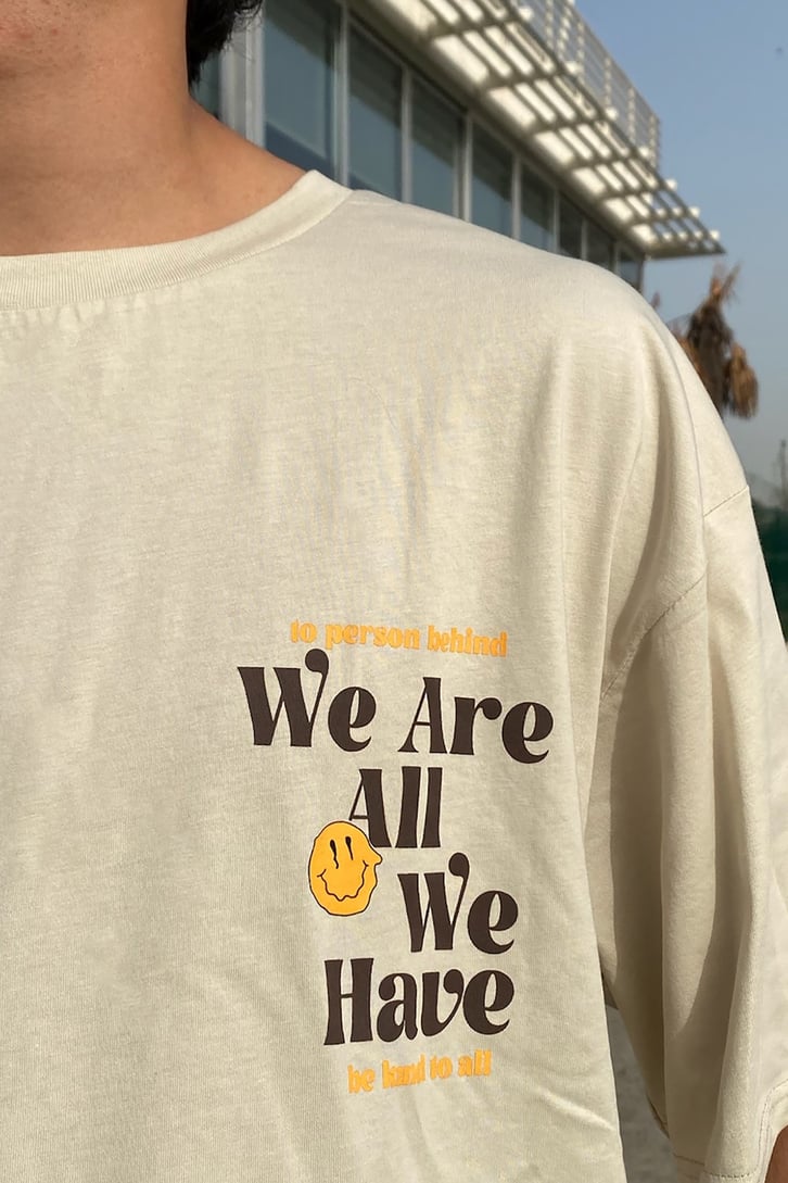 Mini Smiley Baskılı Açık Kahve Oversize Tshirt
