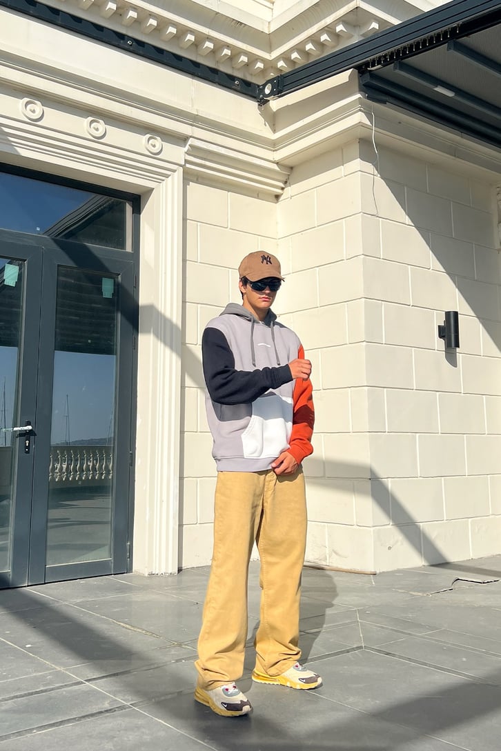Mini Text Baskılı Parçalı Oversize Sweatshirt