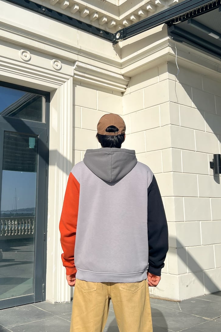 Mini Text Baskılı Parçalı Oversize Sweatshirt
