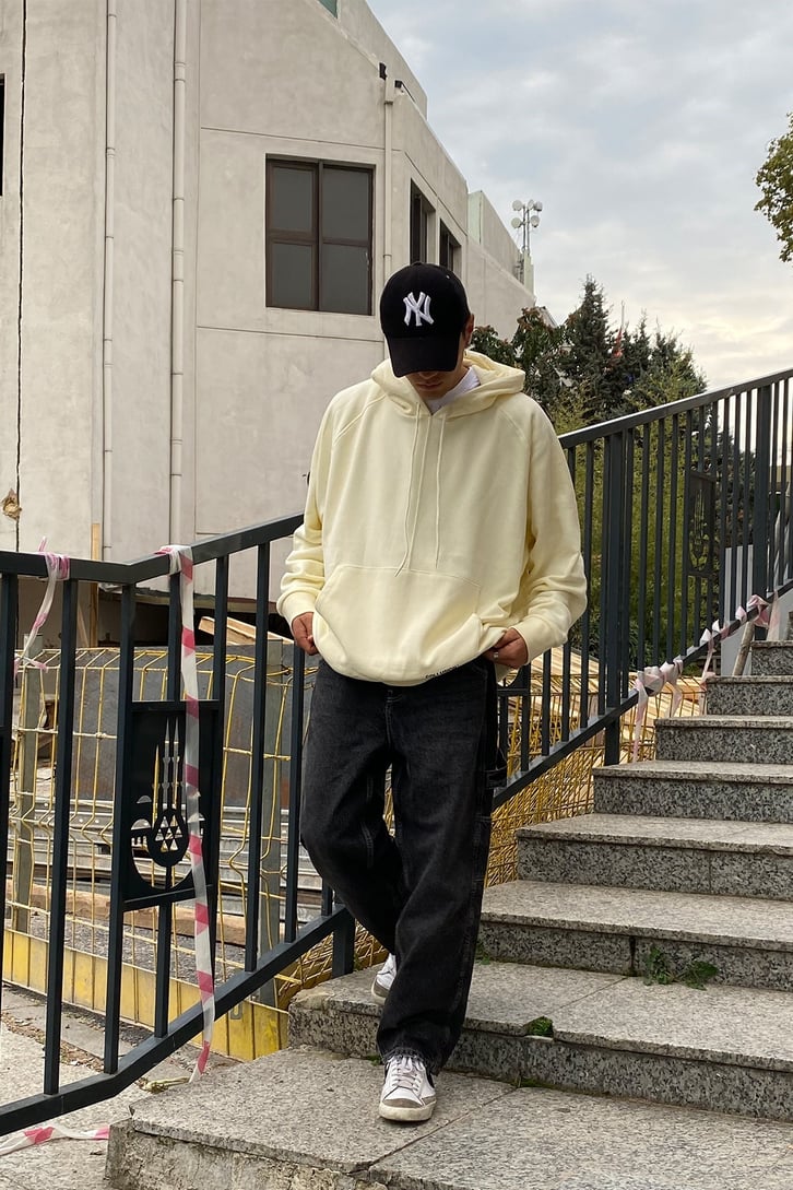 MİNİMAL BASKILI OVERSIZE BASIC HOODIE