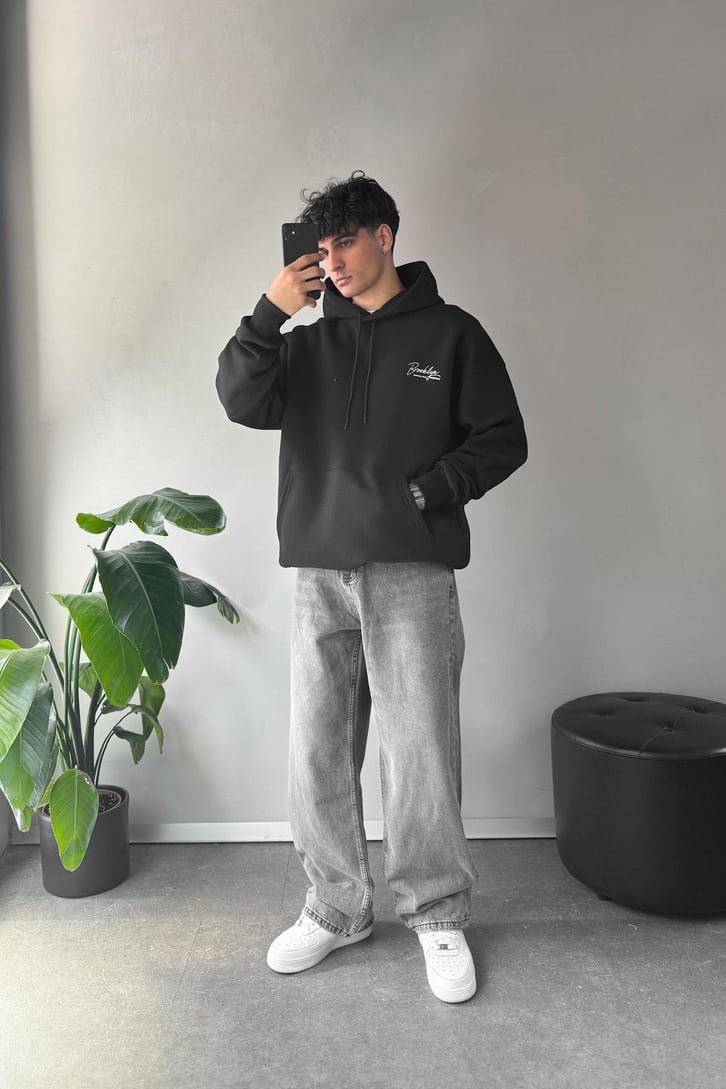 Minimal Baskılı Oversize Hoodie