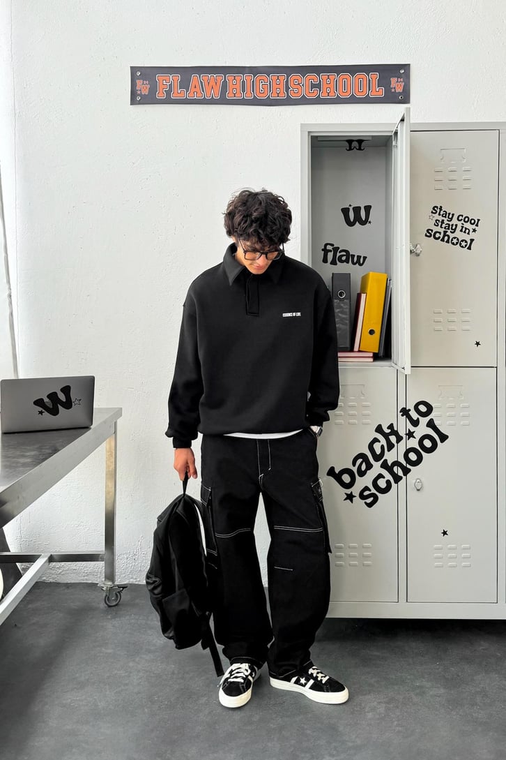 Minimal Baskılı Polo Yaka Oversize Sweatshirt