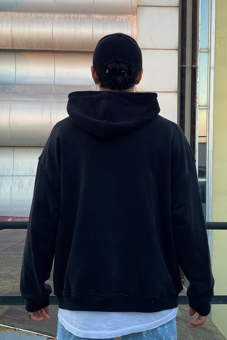 MINIMAL İŞLEMELİ OVERSIZE HOODIE