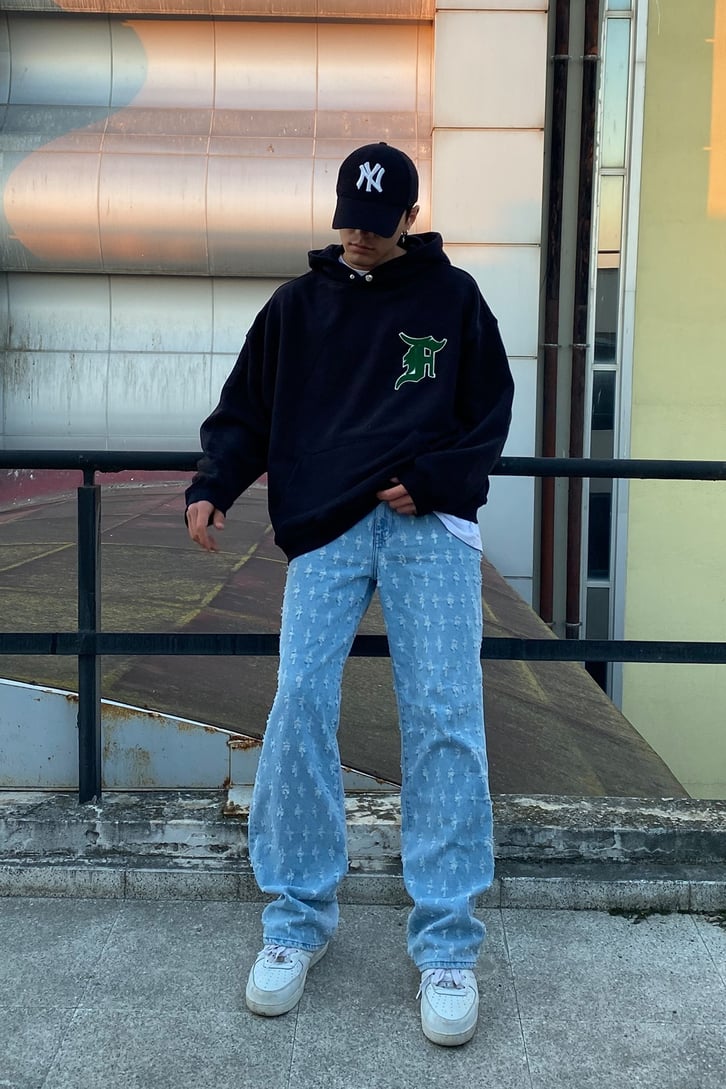 MINIMAL İŞLEMELİ OVERSIZE HOODIE