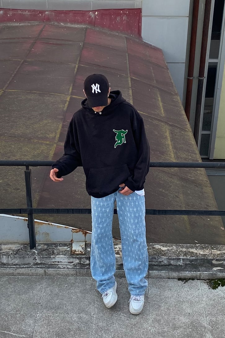 MINIMAL İŞLEMELİ OVERSIZE HOODIE