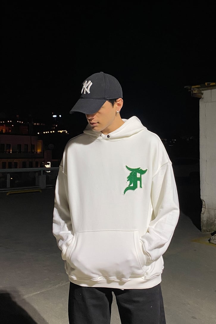 MINIMAL İŞLEMELİ OVERSIZE HOODIE
