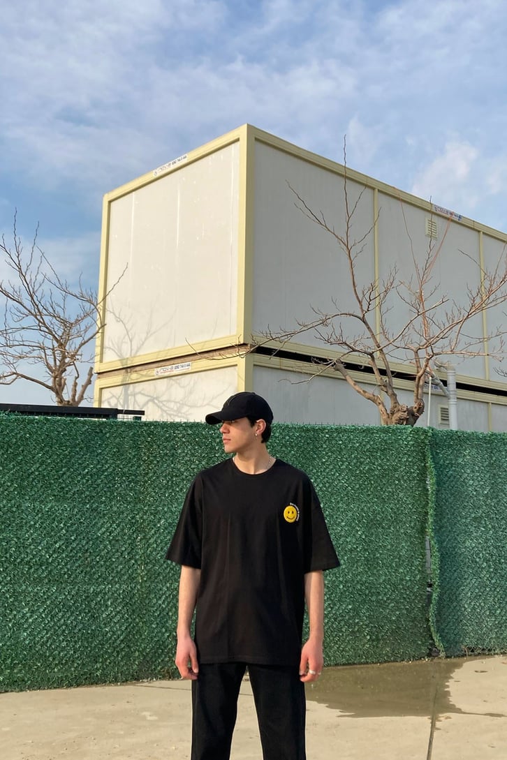 Minimal Smile Printed Oversize Black Tshirt