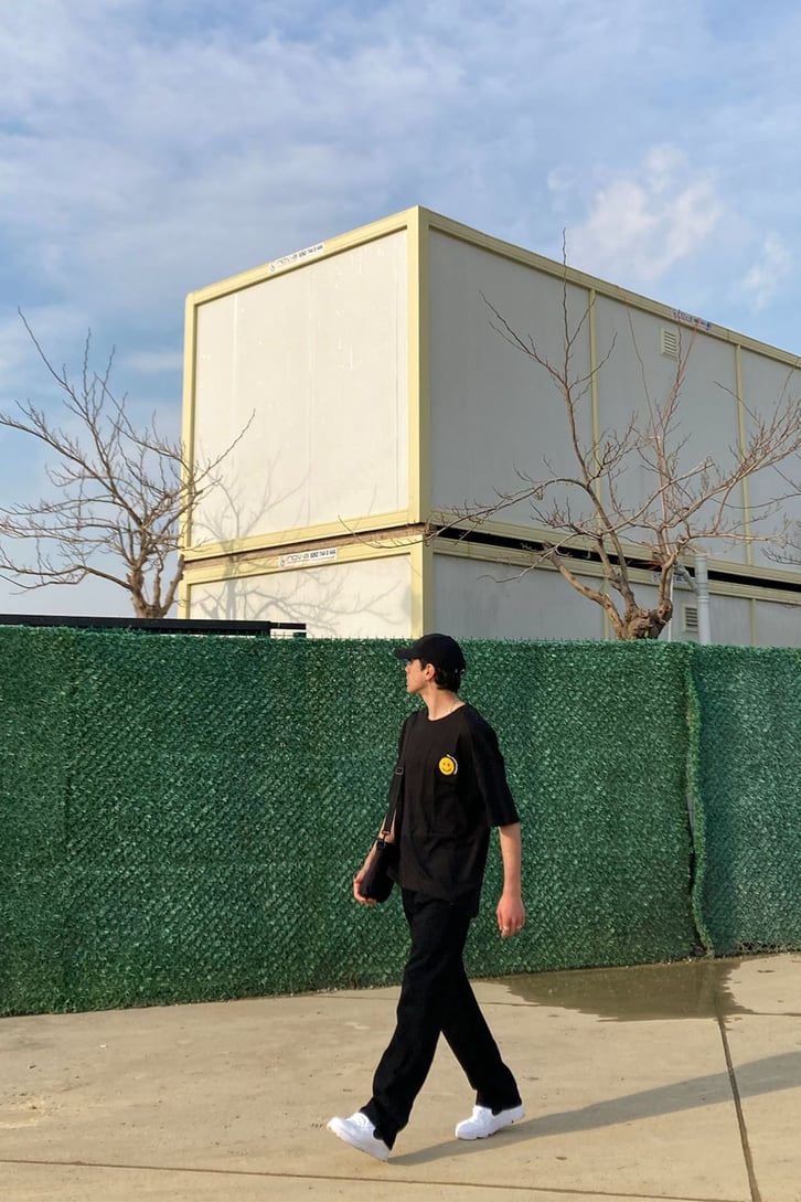 Minimal Smile Printed Oversize Black Tshirt