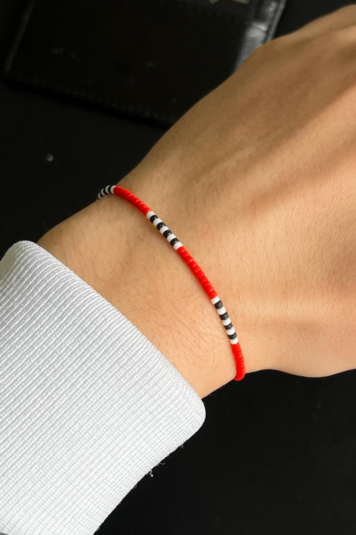 Minimal Taşlı Kırmızı Bileklik