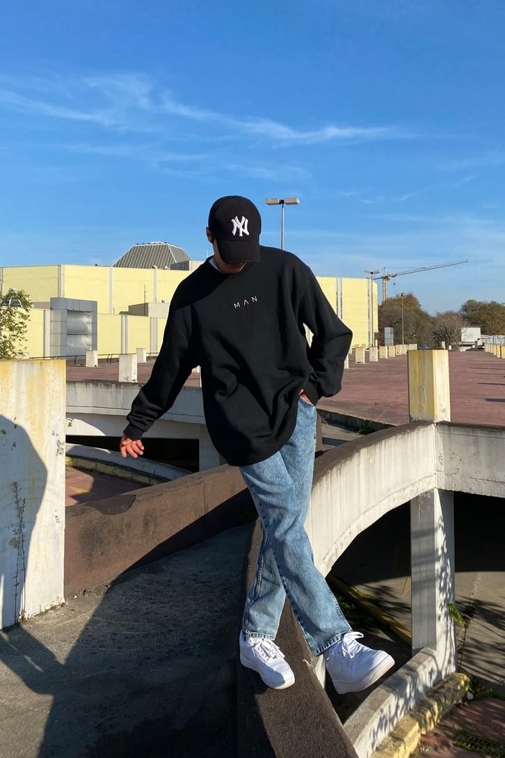 MİNİMAL YAZI BASKILI OVERSIZE SWEATSHIRT