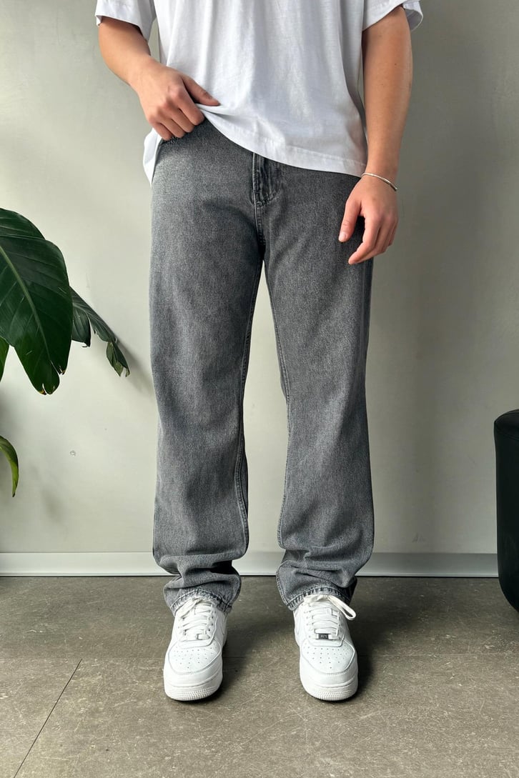 Minimal Yırtık Detay Basic Regular Jean