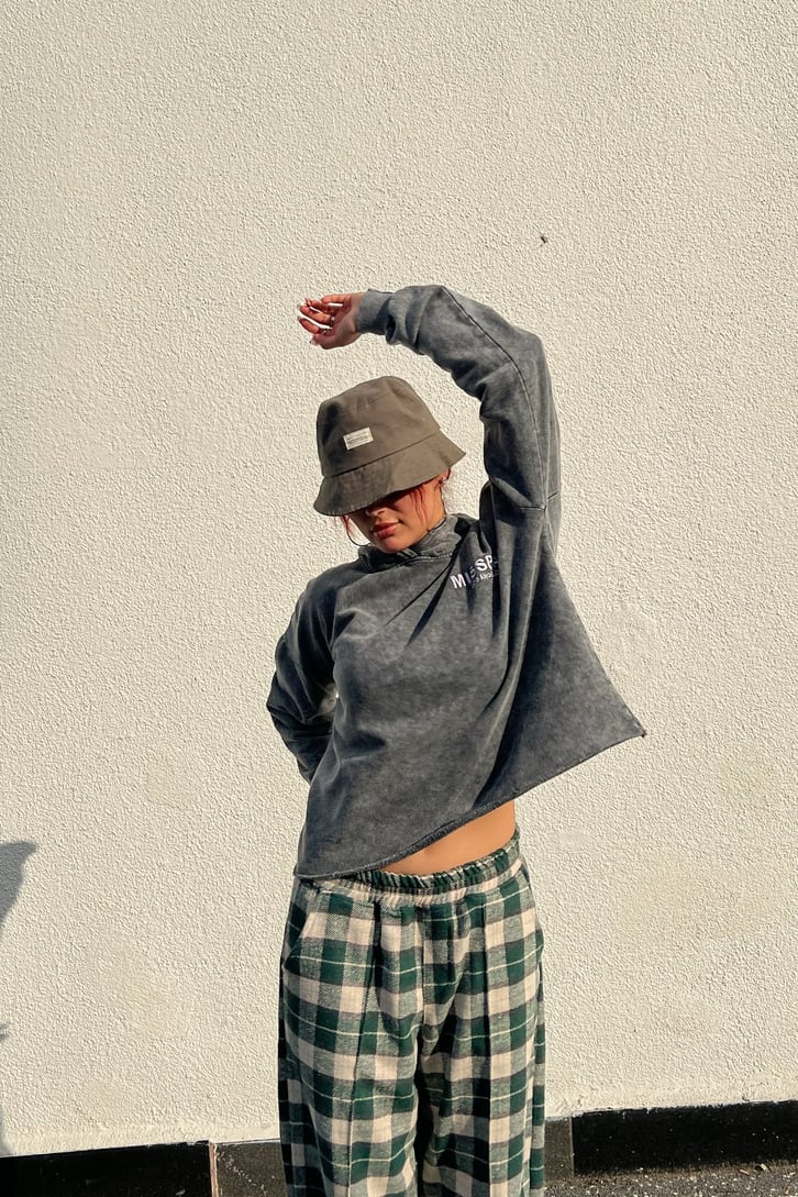 Misspap Nakışlı Gri Acid Wash Sweatshirt