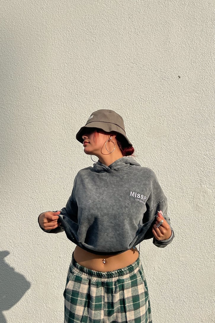 Misspap Nakışlı Gri Acid Wash Sweatshirt